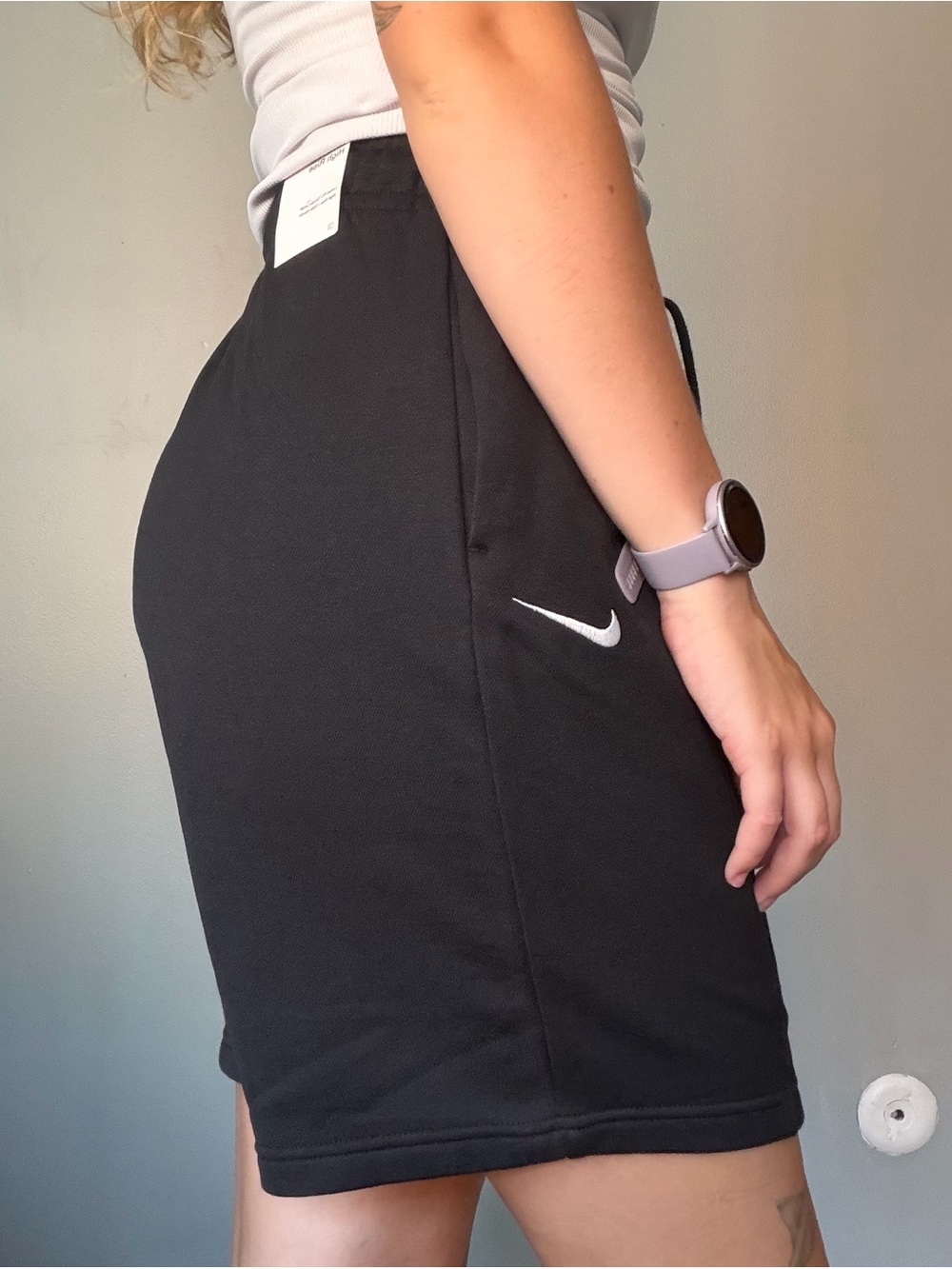 NWT Nike Sportswear Essential High Rise Fleece Shorts Small - Picture 7 of 9
